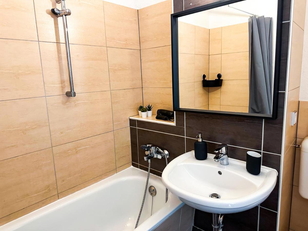 Modernes Apartment Naehe Chemnitz Wifi Netflix Neukirchen  Extérieur photo